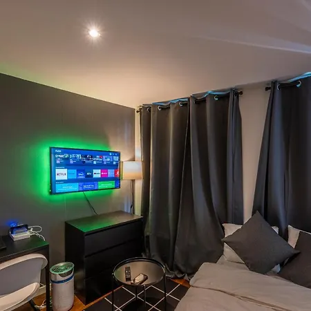 Apartment Sensational In Fantastic Location
