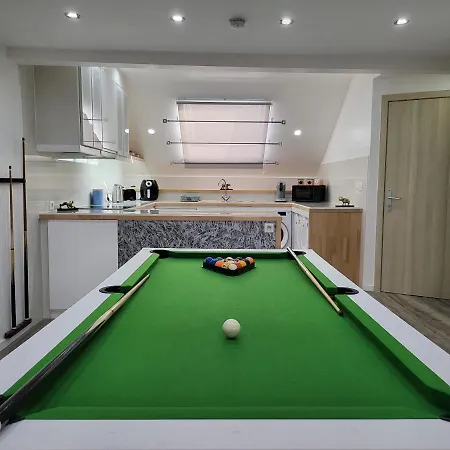 公寓 Duplex Elegant Situe A 1min De La Gare Du Nord 布鲁塞尔