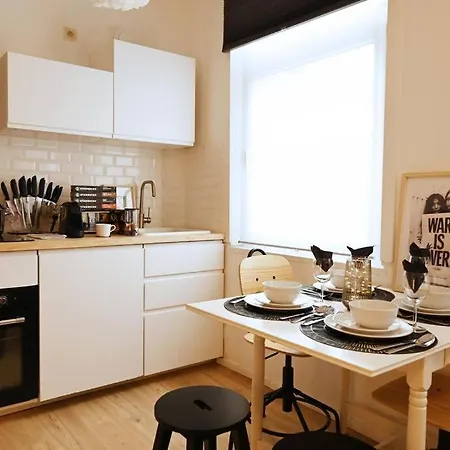 Stylish Duplex In The Heart Of Centre *