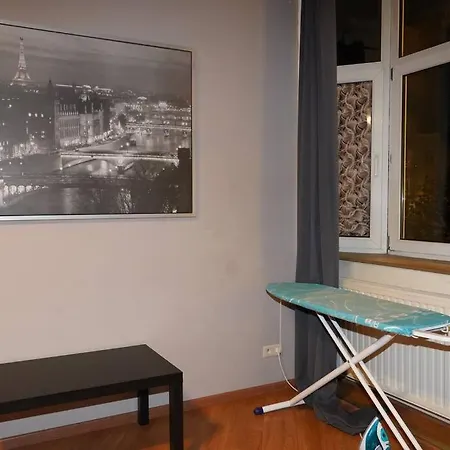 アパート Family Friendly 1 Bed ブリュッセル