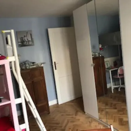 In Maison De Metre In Etterbeek Bruksela