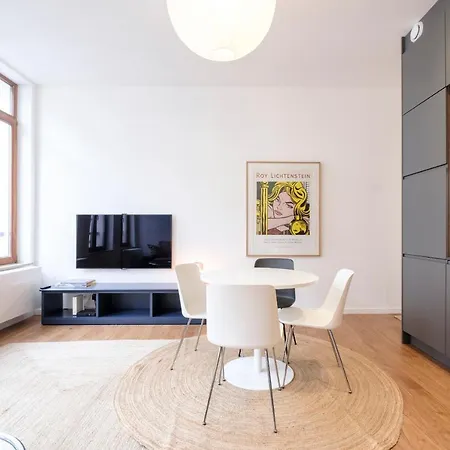 The Duke Flats - 1 Bedroom Grand Place Daire Brüksel