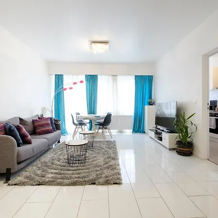 2 Bedrooms Wolewe-saint-lambert Apartment