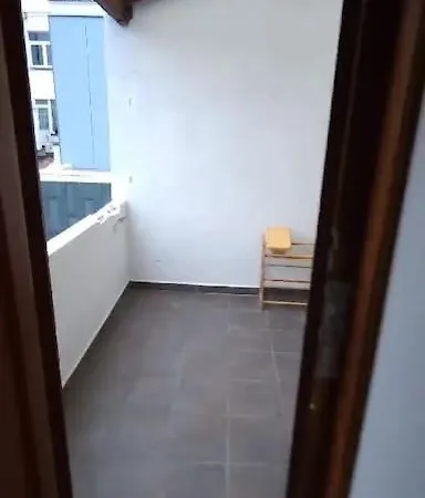 Beautiful, Renovated Fully Self Contained 招待所 *
