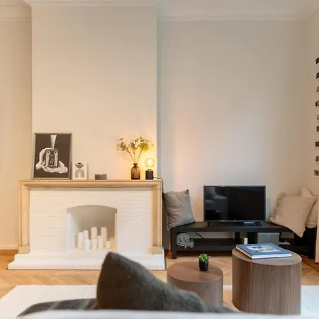 Apartment Magnifique - Quartier Louise! *