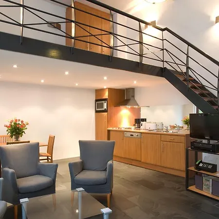 Azimut Flathotel 3* بروكسل