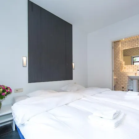 Azimut Flathotel 3* بروكسل