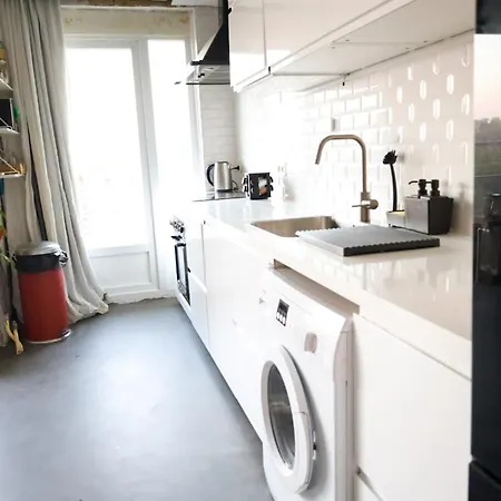아파트 Furnished - Bright, Modern In Brussels, 15 Minutes Walk From The Atomium 브뤼셀
