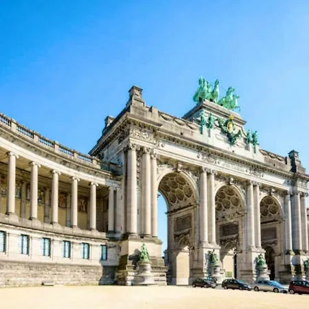 Modern In Molenbeek-saint-jean / 77 M² / Parking