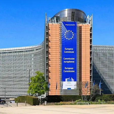 Modern In Molenbeek-saint-jean / 77 M² / Parking Apartment Brussels