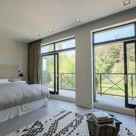 1000m2 With Indoor Pool *