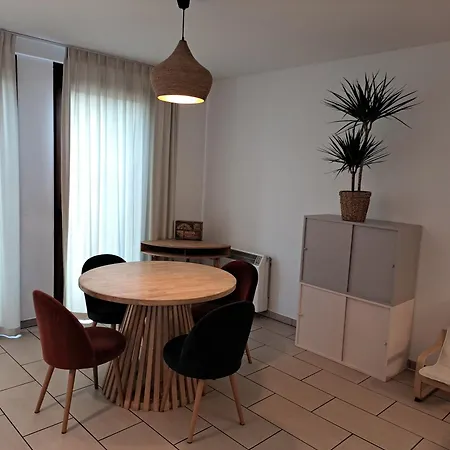 Confortable Au Coeur De شقة *