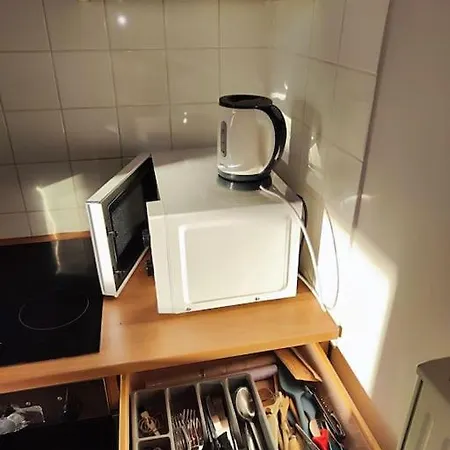 Studio Entier Avec Balcon - Tour Et Taxis *