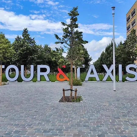 Studio Entier Avec Balcon - Tour Et Taxis *