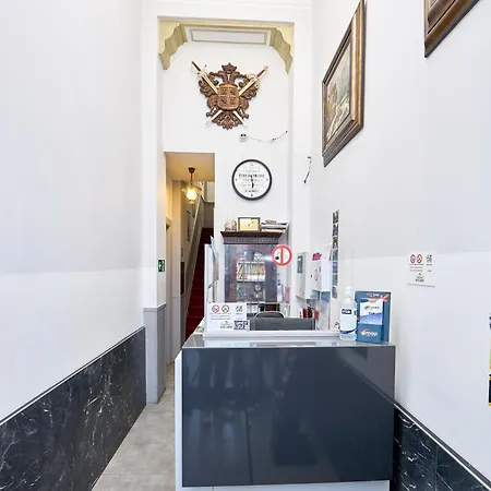 Hotel Derby Merode 2*
