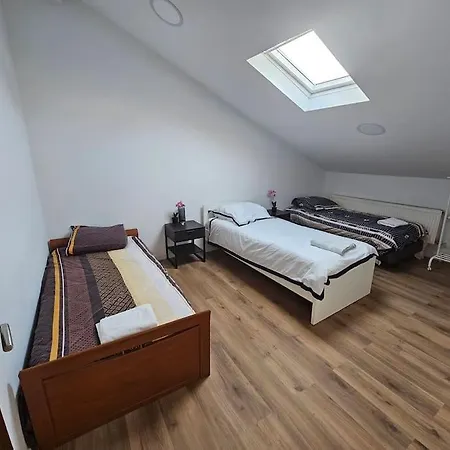 Espace Famille Evere Apartment *