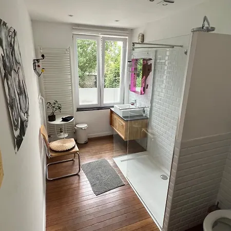 Arti Louise/flagey/centre *