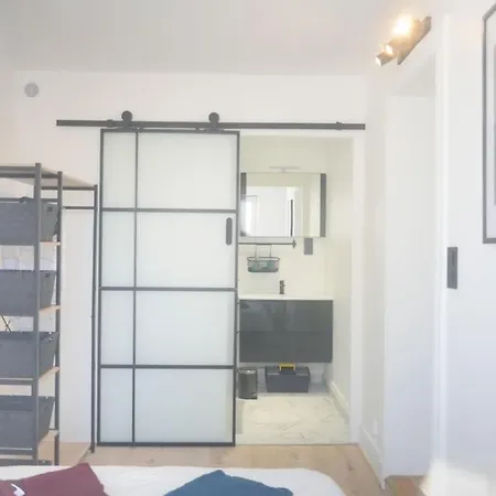شقة Chic 1br + Terrace *
