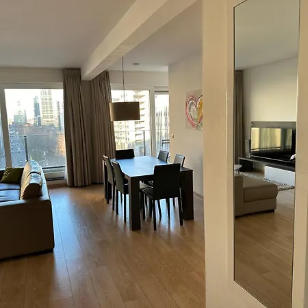דירה 2 Bedroom In Center With Balcony *