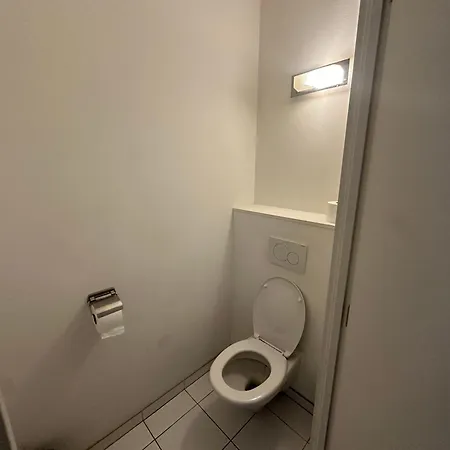 2 Bedroom In Center With Balcony 公寓 布鲁塞尔