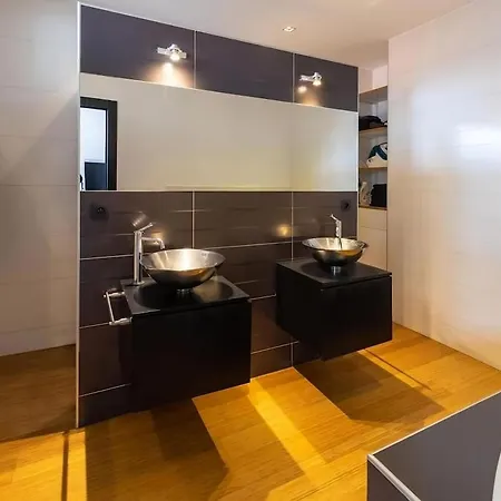 Loft Spacieux Et Moderne Apartman