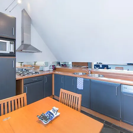 Azimut Flathotel 3* بروكسل