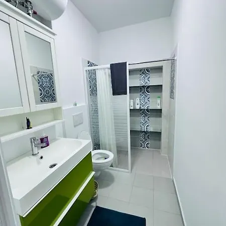 Lägenhet Cosy Pres Du Centre *