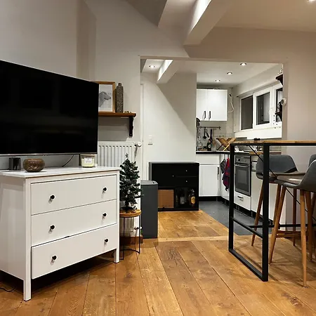 아파트 Cosy