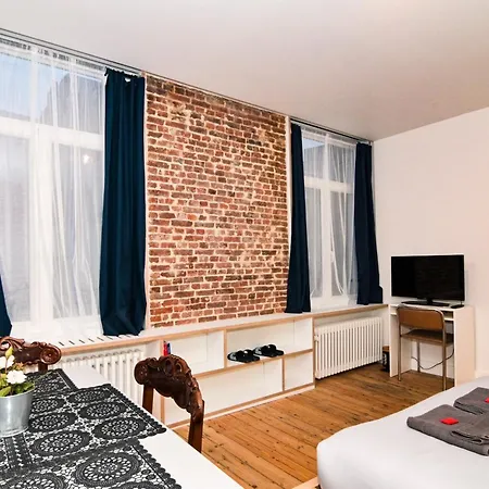 Family Duplex Getaway - Perfectly Positioned For Adventures Apartment *