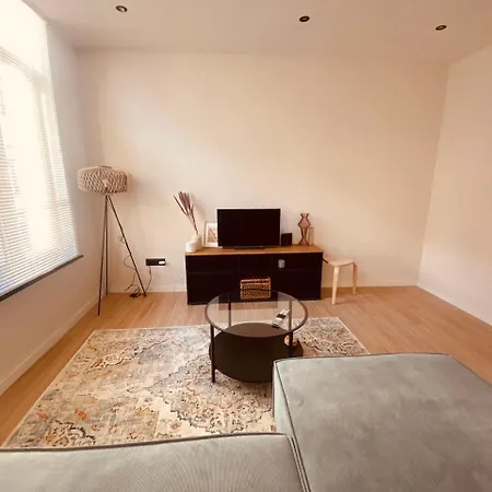 Camus Flats Apartmán *