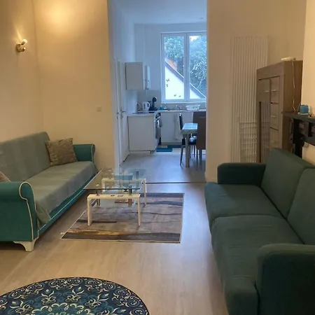 Dreamland Eu, Apartman *
