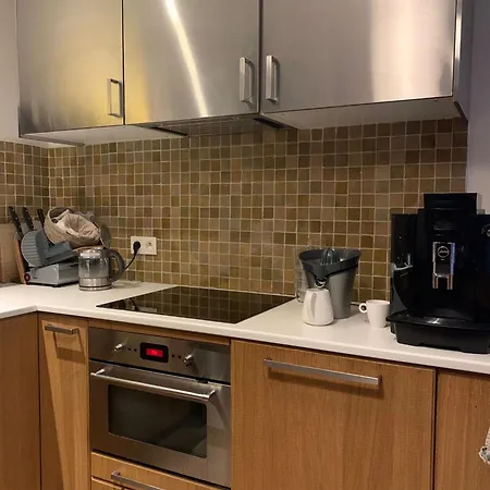 Druum ベッド・アンド・ブレックファスト 4*