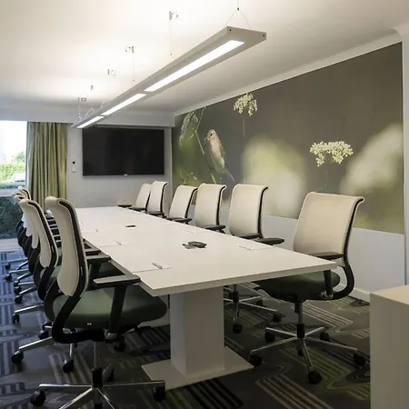 Brussels Airport By Ihg Hotel 4*