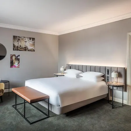 Hilton Grand Place Hotel Bruksela