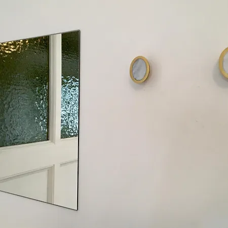 Calm, & Birdsong 홈스테이 브뤼셀