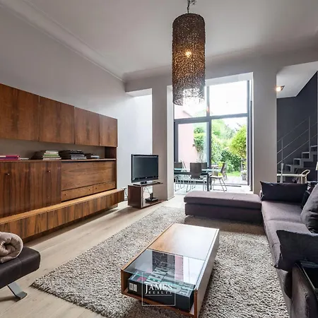 Apartmán Rez/duplex 3 Ch Et Jardin