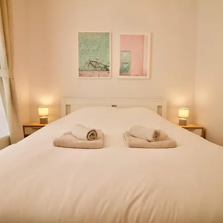 Heart Of Grand Place - Stunning 3br Triplex דירה *