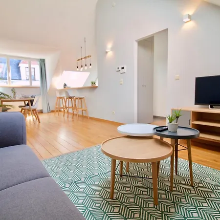 Heart Of Grand Place - Stunning 2br Duplex *