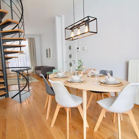 דירה Heart Of Grand Place - Stunning 3br Triplex *