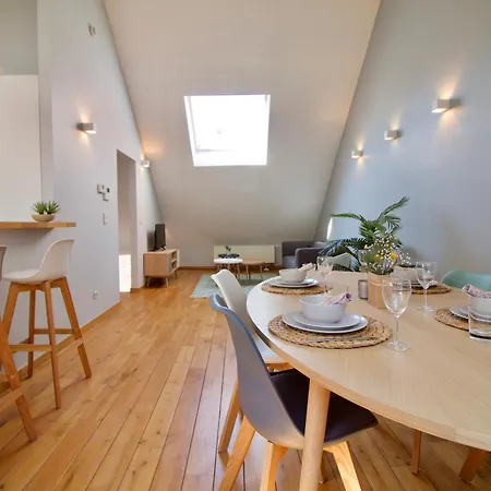 Heart Of Grand Place - Stunning 2br Duplex Brüksel
