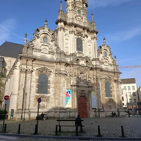 De Charme Au Coeur De Bruxelles!! Appartement