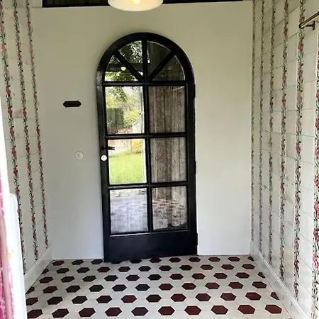 Charmante Maison Dans Un Coin De Verdure A Boitsfort 布鲁塞尔