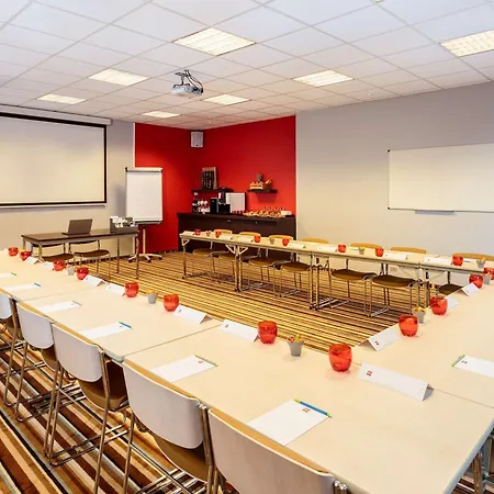 Ibis Centre 3*