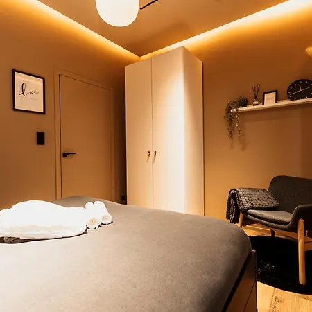 Lägenhet Golden Dove Luxury