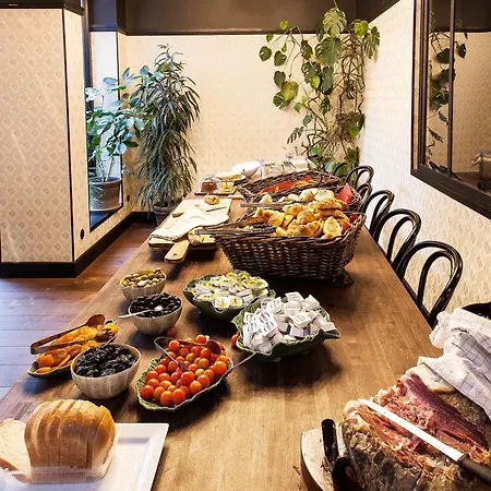 Latroupe Jardin Secret 3* Brussels