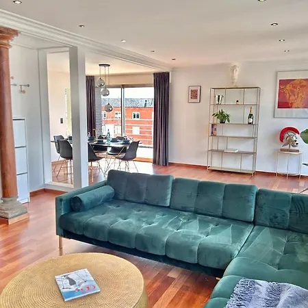 Apartamento Luxurious Panoramic Penthouse In The Heart Of Bxl Bruxelas
