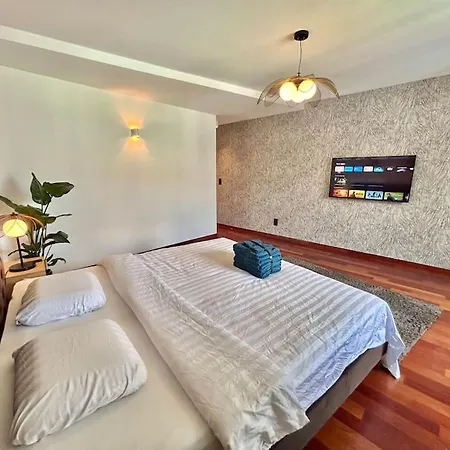 Luxurious Panoramic Penthouse In The Heart Of Bxl Apartamento *