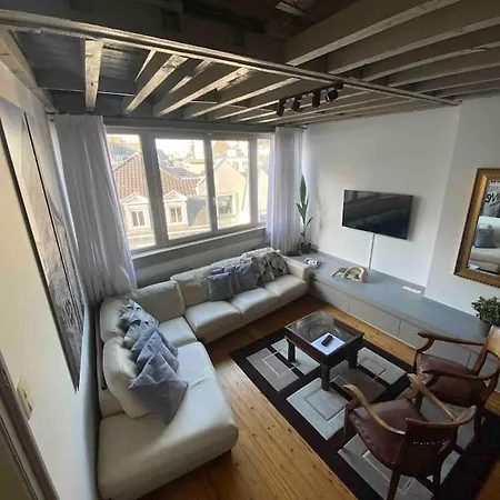 Grand Place Penthouse Apartman *
