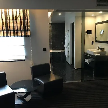 Hotel Yooma Urban 4*