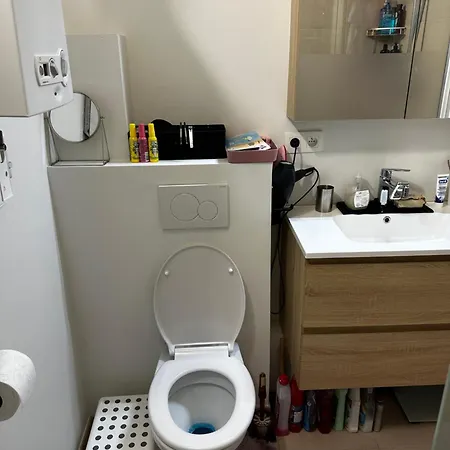 Alexanor Cosy Private In A Shared *